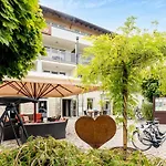Seehotel Jo ホテル