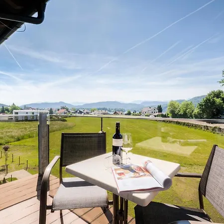 מלון Seehotel Jo 4*