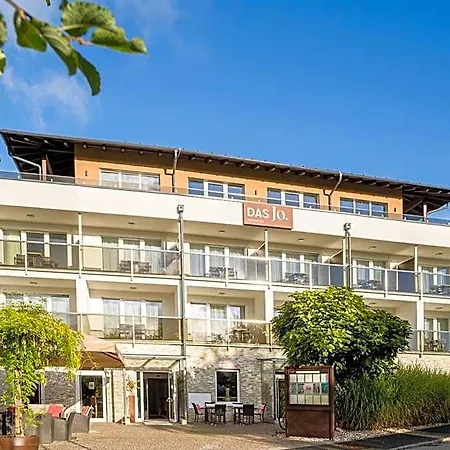 Seehotel Das Jo Portschach am Woerthersee